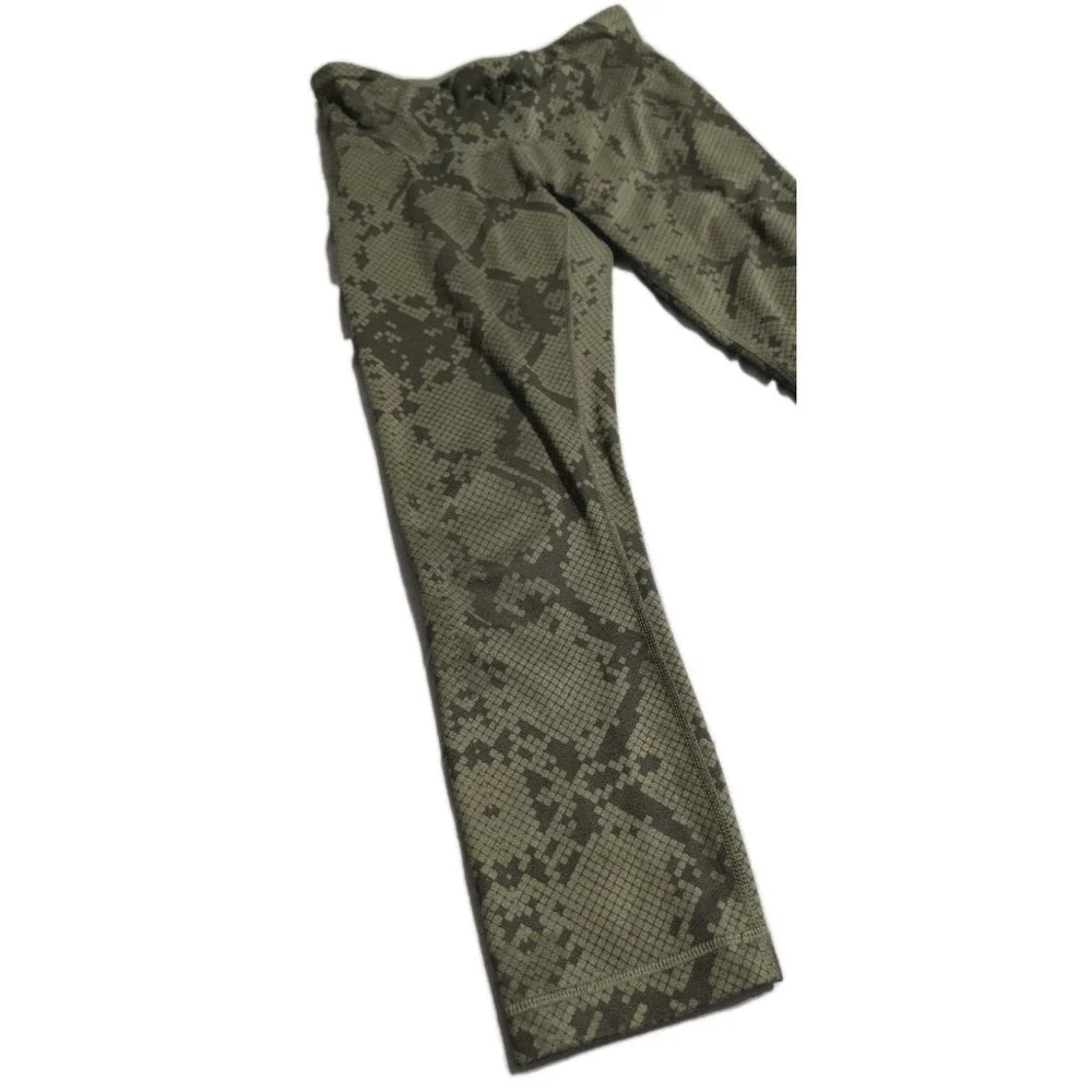 Lululemon Snakeskin Leggings Womens 4 Green‎ Python Print Cropped Yoga Pants - Picture 2 of 8